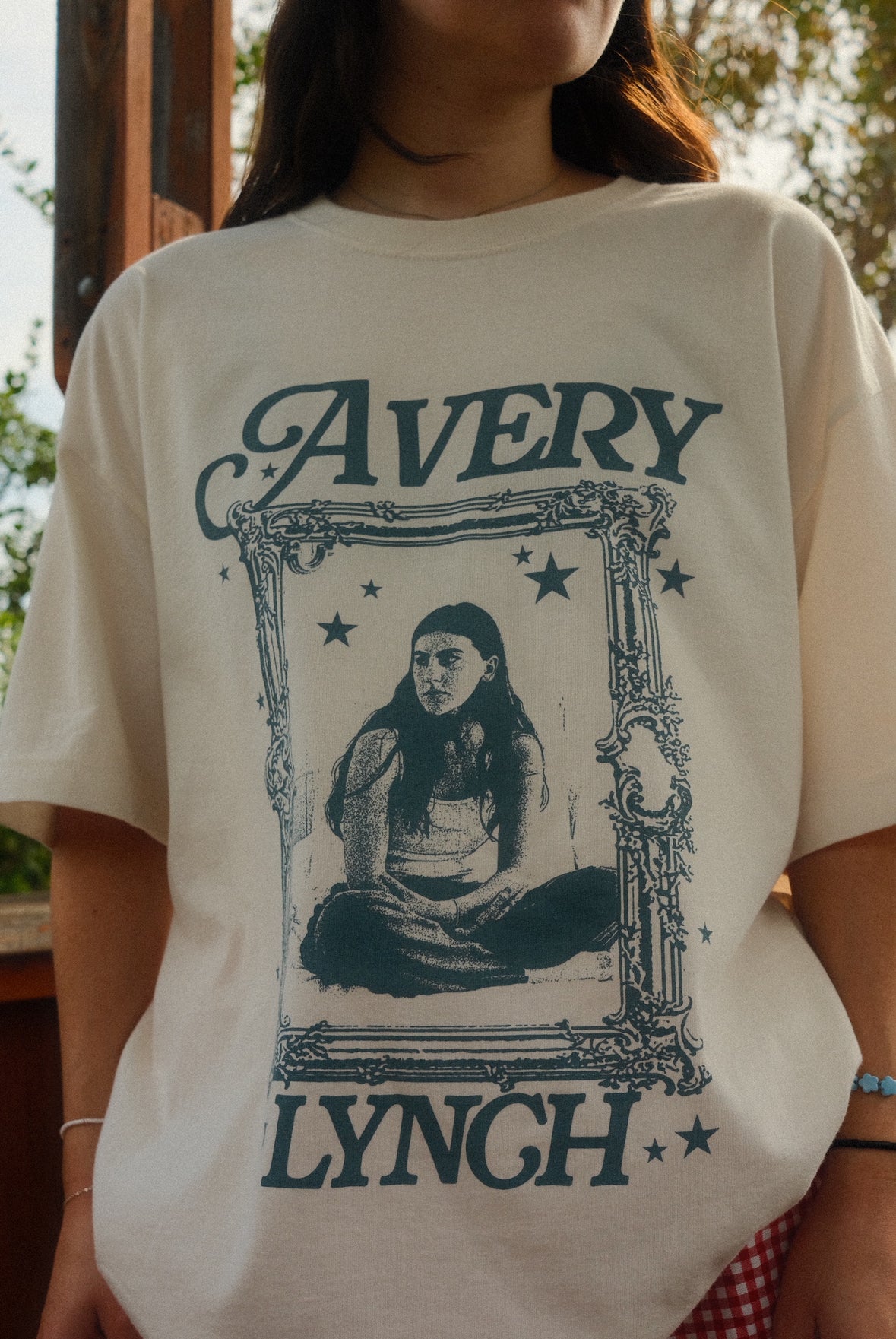 Avery Lynch tee